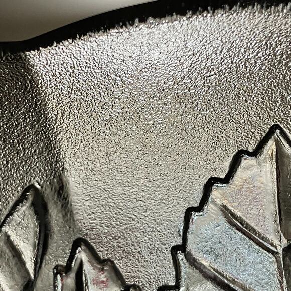 Livia Pattern Pasari Crystal Glass Dinner Plates Embossed Roses 10 inch Set of 2 - Picture 4 of 4